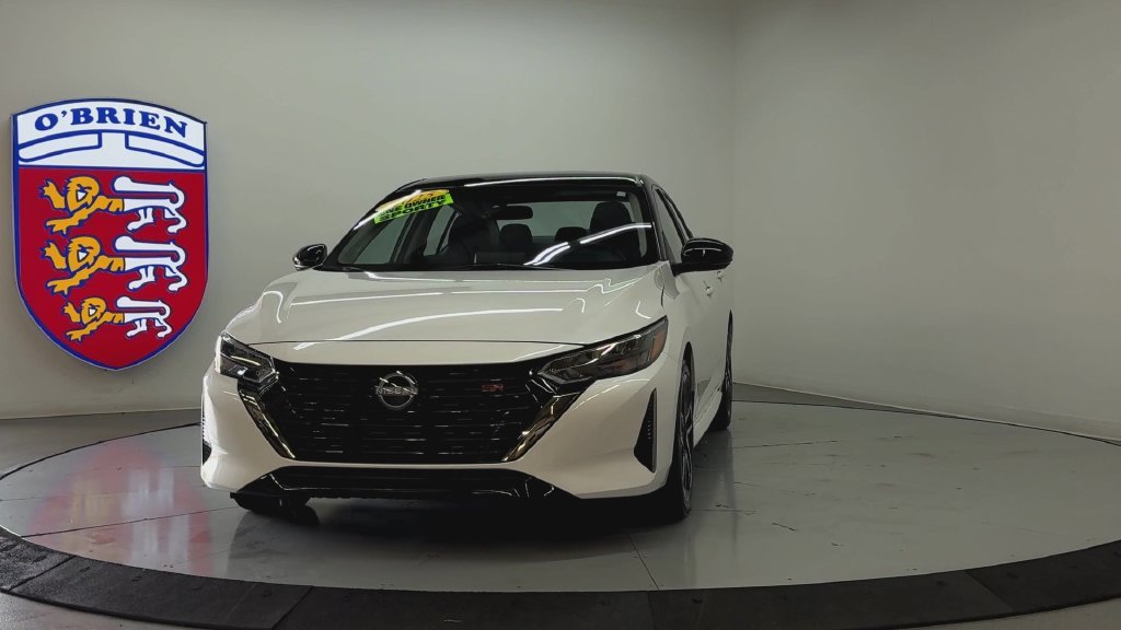Certified Used 2025 Aspen White Nissan SR image 9