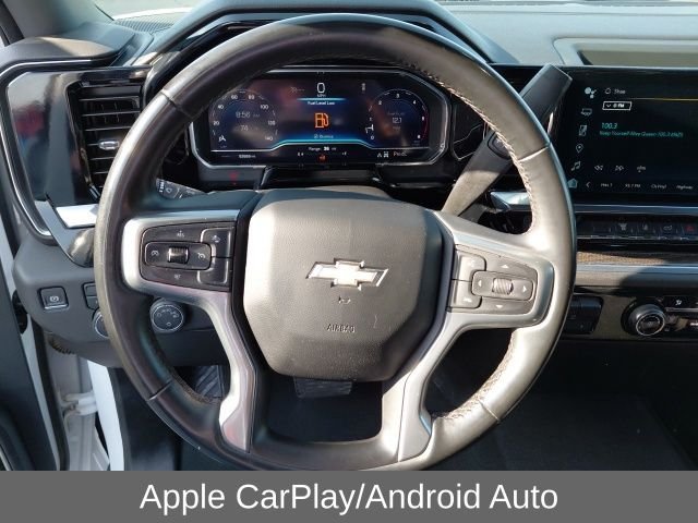 Used 2024 White Chevrolet LT image 10