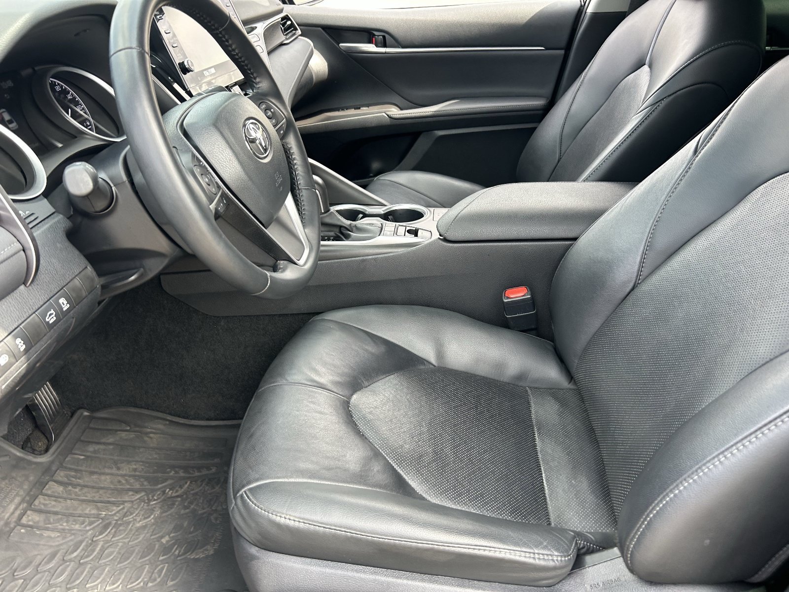Used 2024 Black Toyota XLE image 17