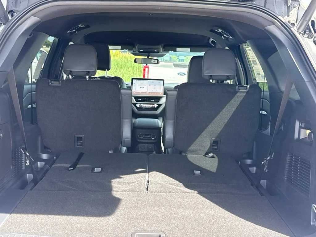 New 2027 White Ford Active image 43