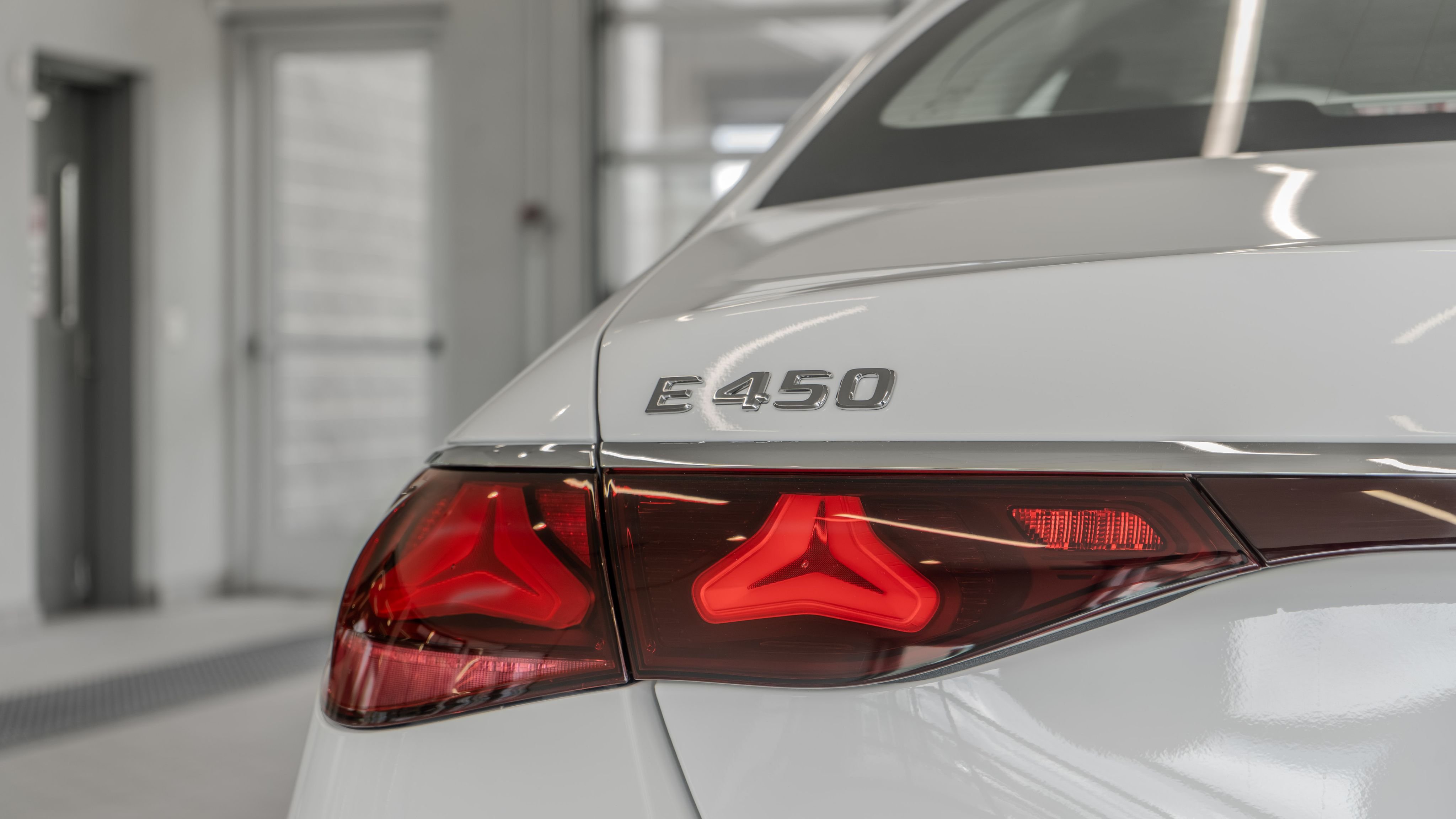 New 2026 White Mercedes-Benz E 450 image 22