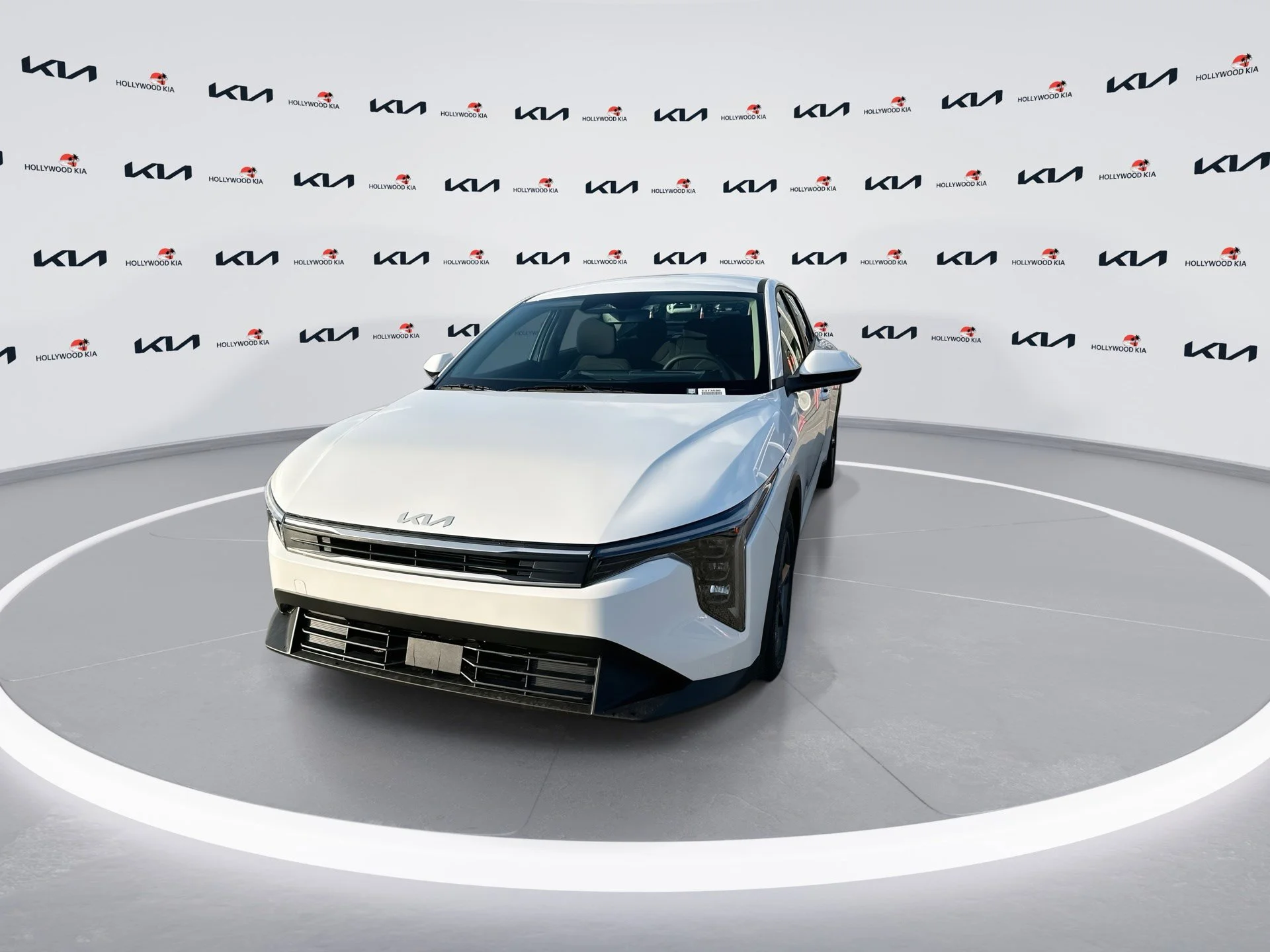 New 2026 Snow White Pearl Kia LXS image 4