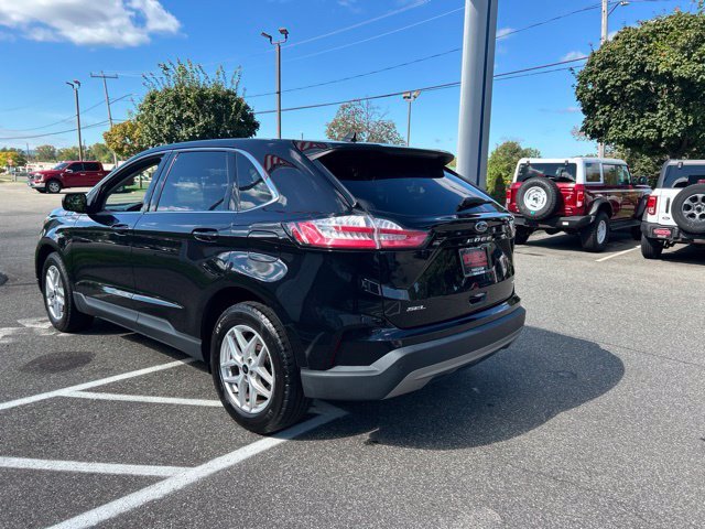 Used 2024 Black Ford SEL image 5