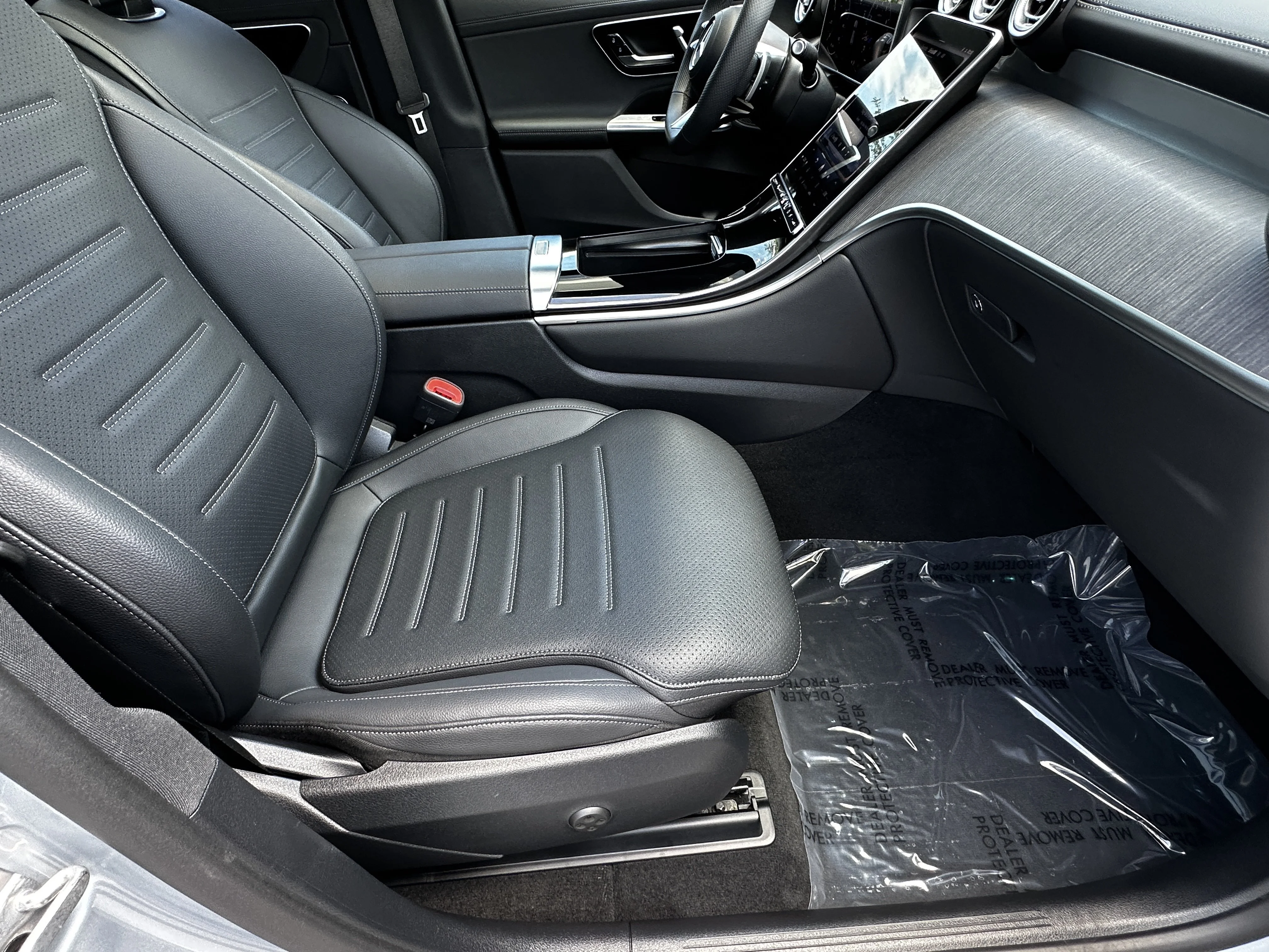 Certified Used 2025 Silver Mercedes-Benz GLC 300 image 15