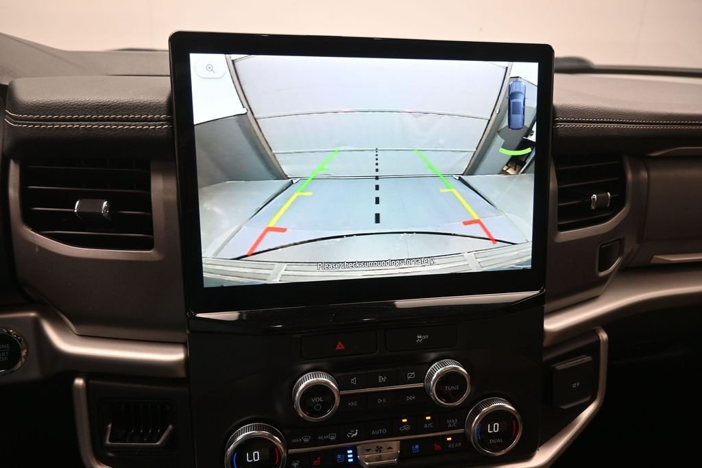 Used 2022 Silver Ford XLT image 9