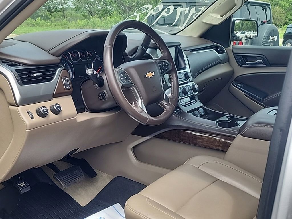 Used 2018 SILVER ICE METALLIC Chevrolet LT image 7