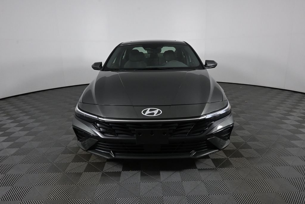 Used 2024 Gray Hyundai SEL image 32