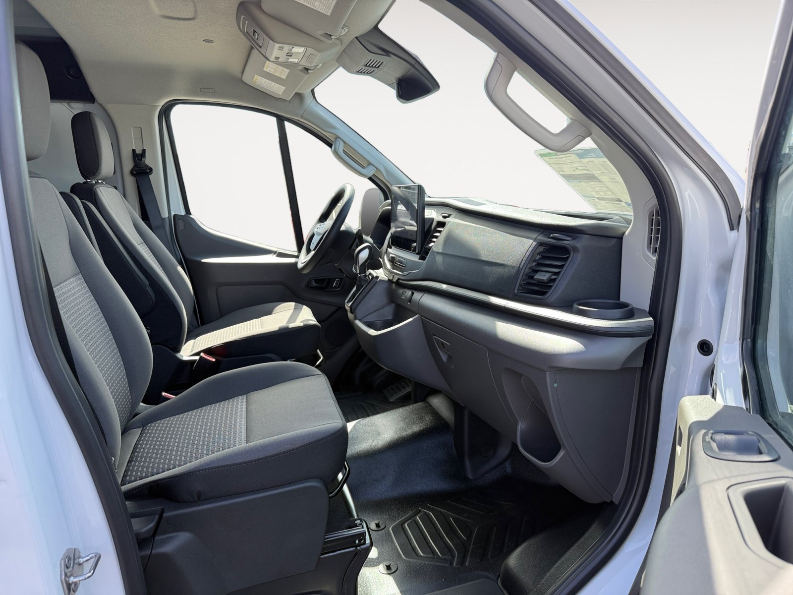New 2026 Oxford White Ford Cargo Van image 19