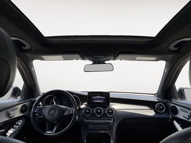 Used 2019 Polar White Mercedes-Benz GLC 300 image 23