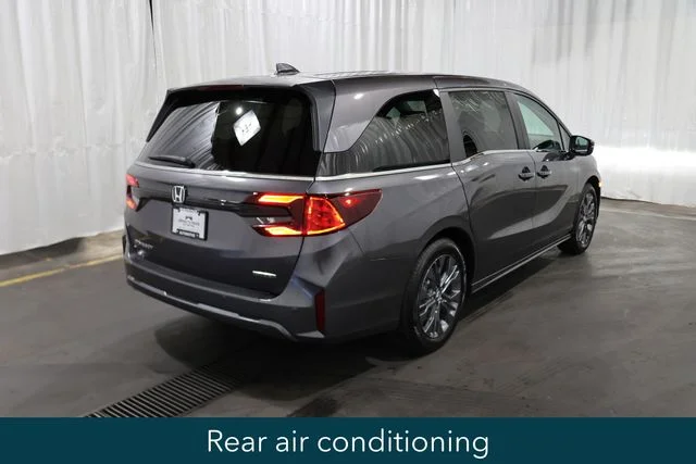 New 2026 Modern Steel Metallic Honda Touring image 3