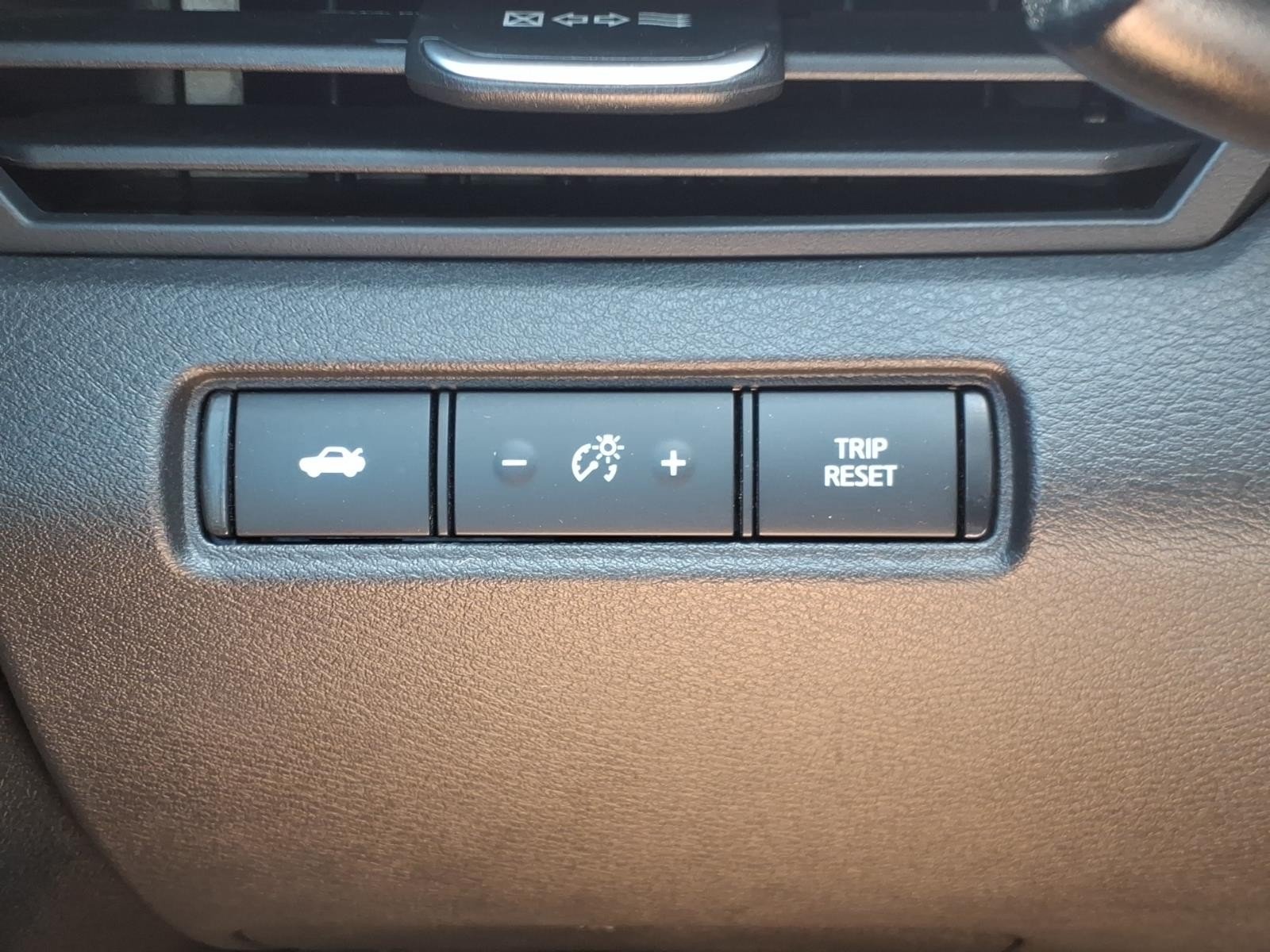 2024 Nissan Altima 2.5 SV Silver at Robbins Nissan