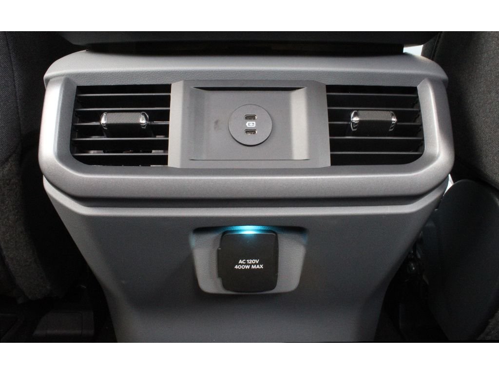 New 2026 Carbonized Gray Metallic Ford XLT image 16