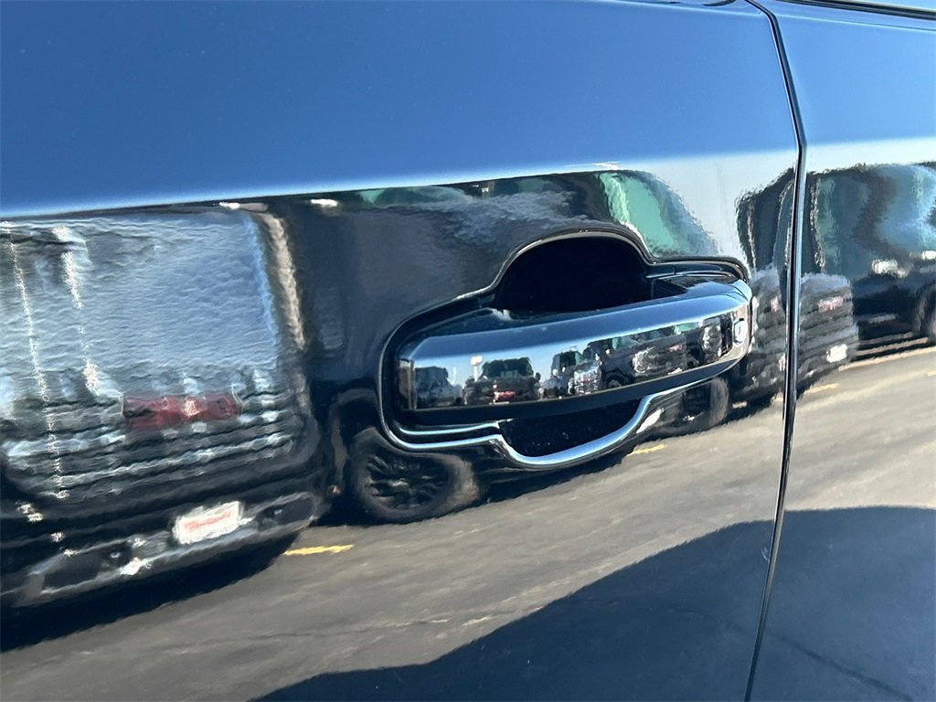 2026 GMC SIERRA - Image 13