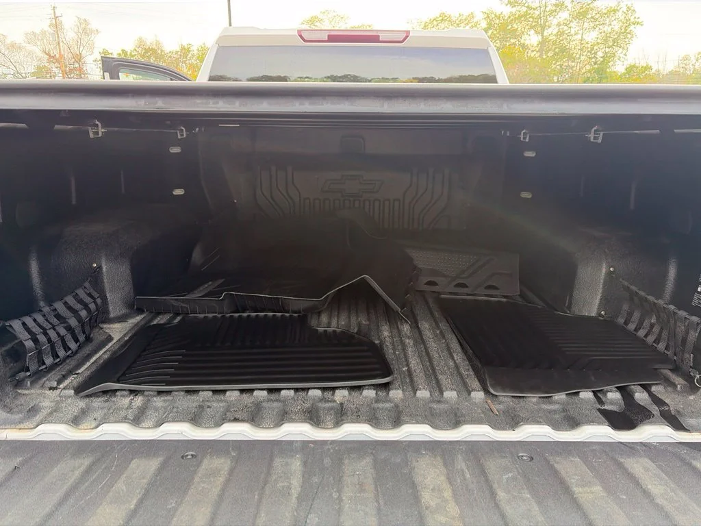 Used 2024 White Chevrolet Custom image 14