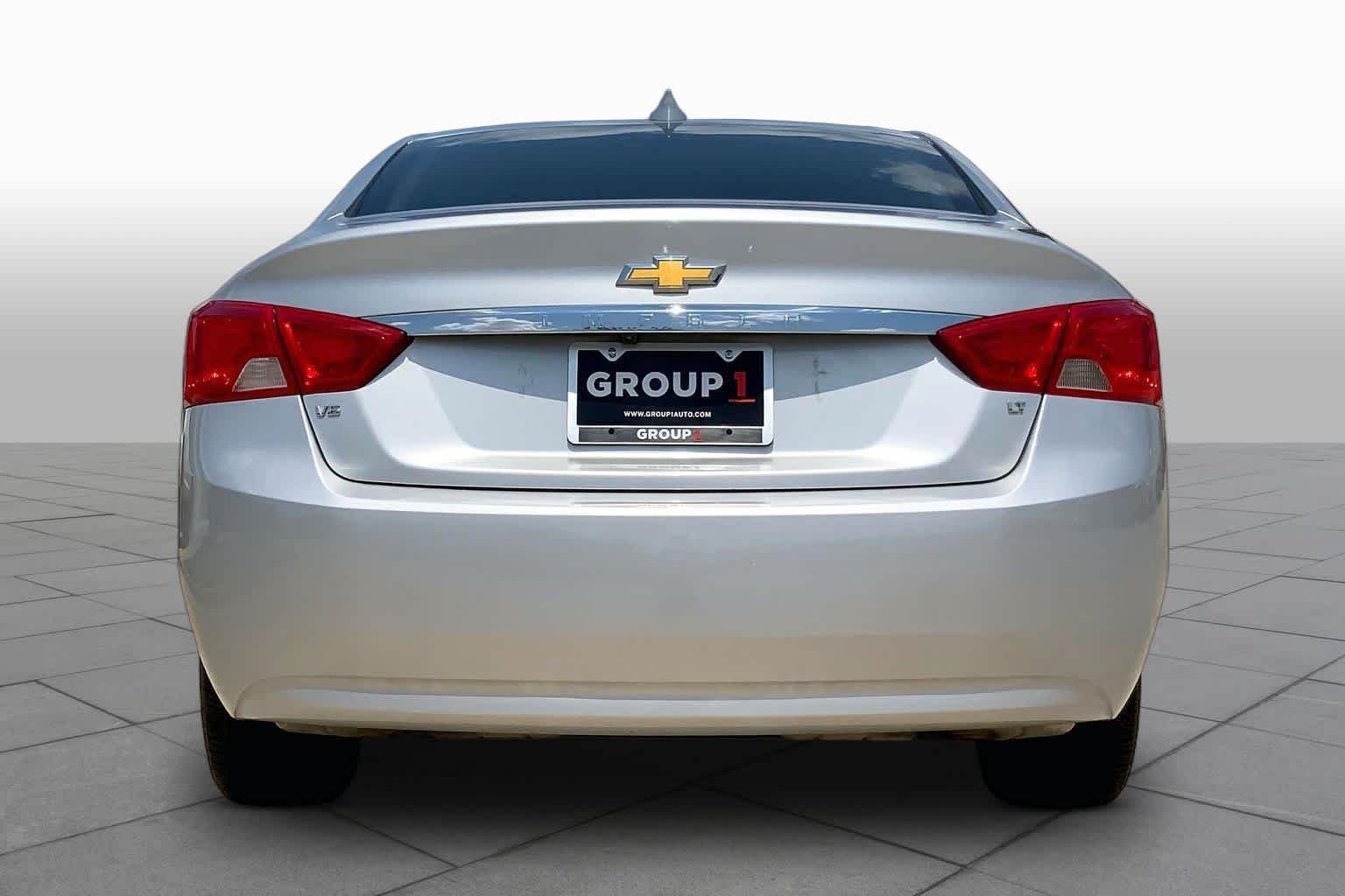 Used 2020 Silver Ice Metallic Chevrolet LT image 5