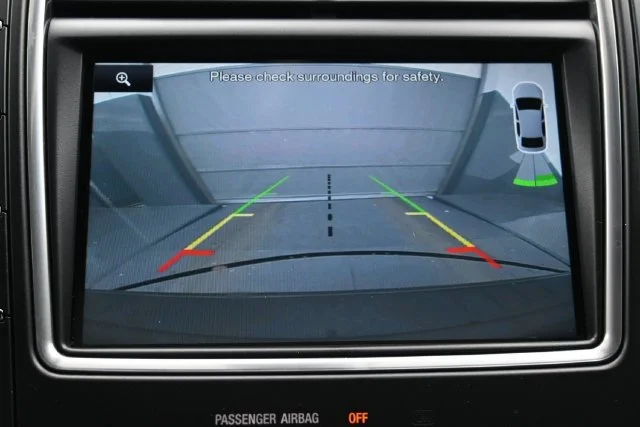 Used 2016 Luxe Metallic Lincoln Reserve image 17