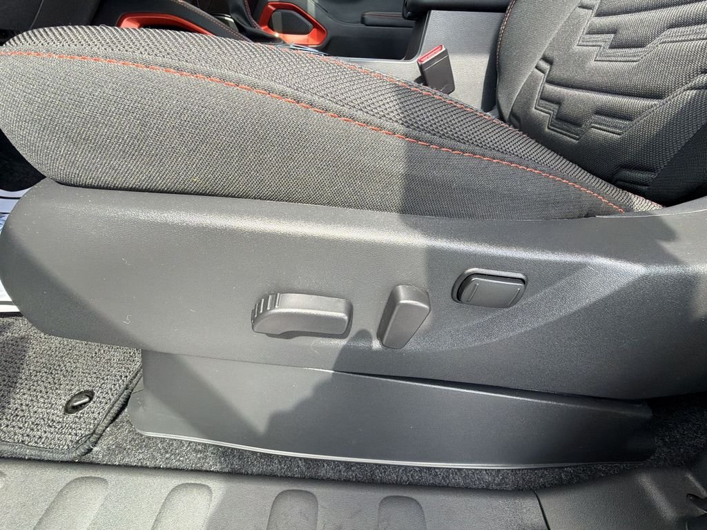 Used 2025 White Nissan PRO-4X image 20