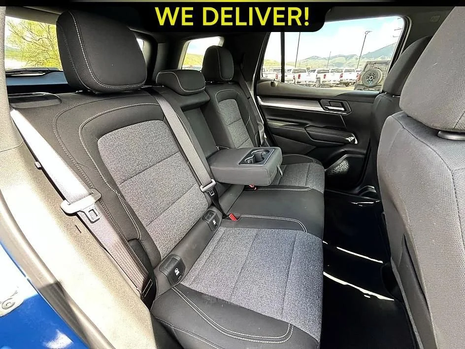 Used 2026 Rapids Metallic GMC Elevation image 18
