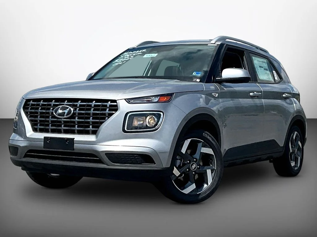 New 2026 Silver Hyundai SEL image 2