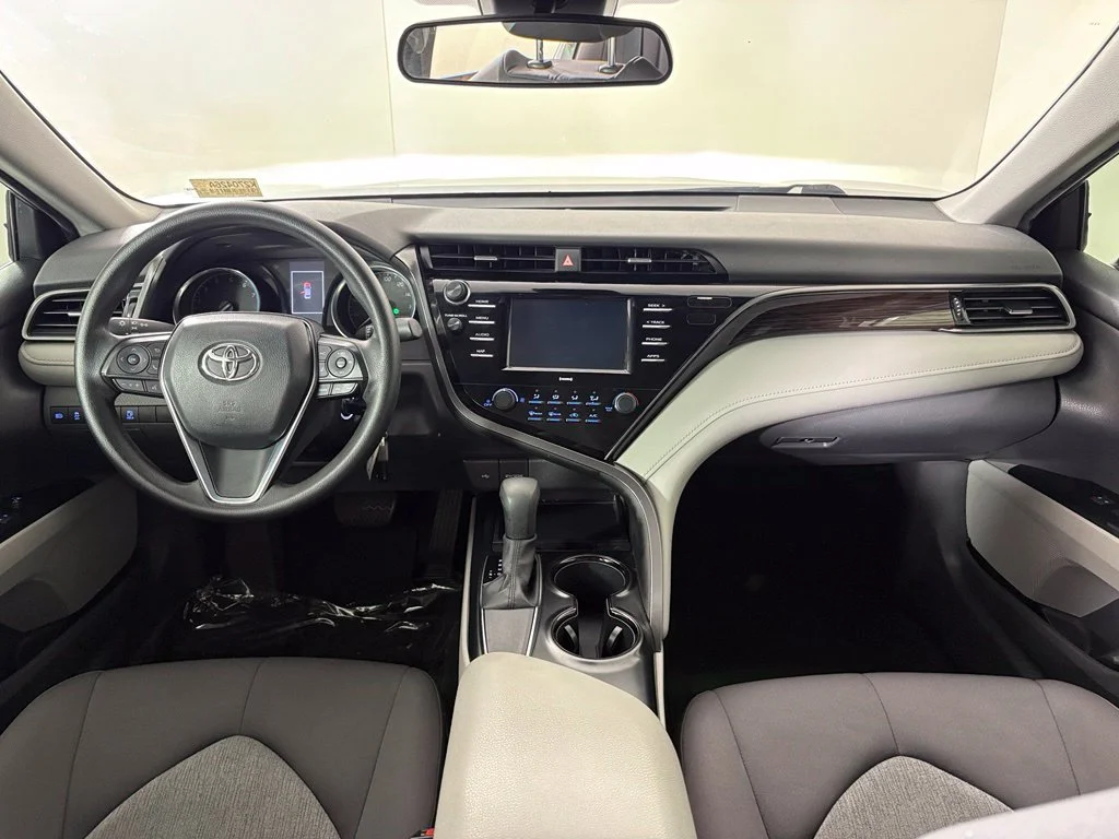 Used 2020 Silver Toyota LE image 34