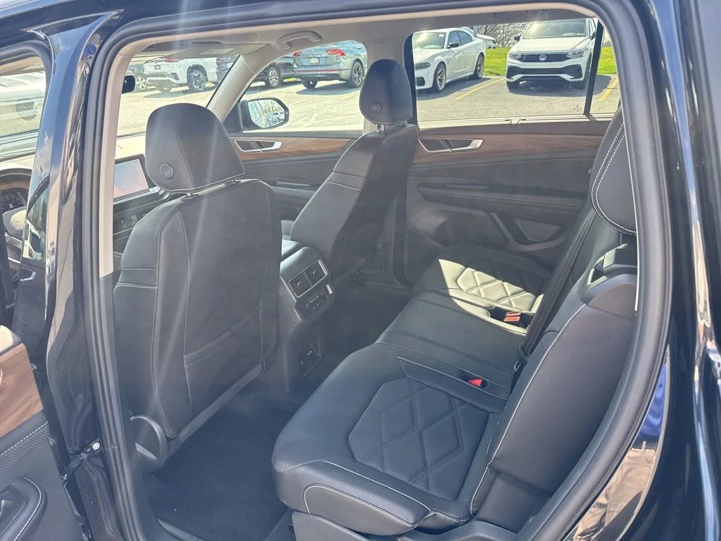 2026 Volkswagen Atlas SE w/Tech - Photo 30