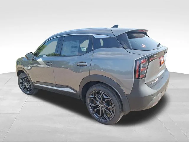 New 2026 Gun Metallic Nissan SR image 5