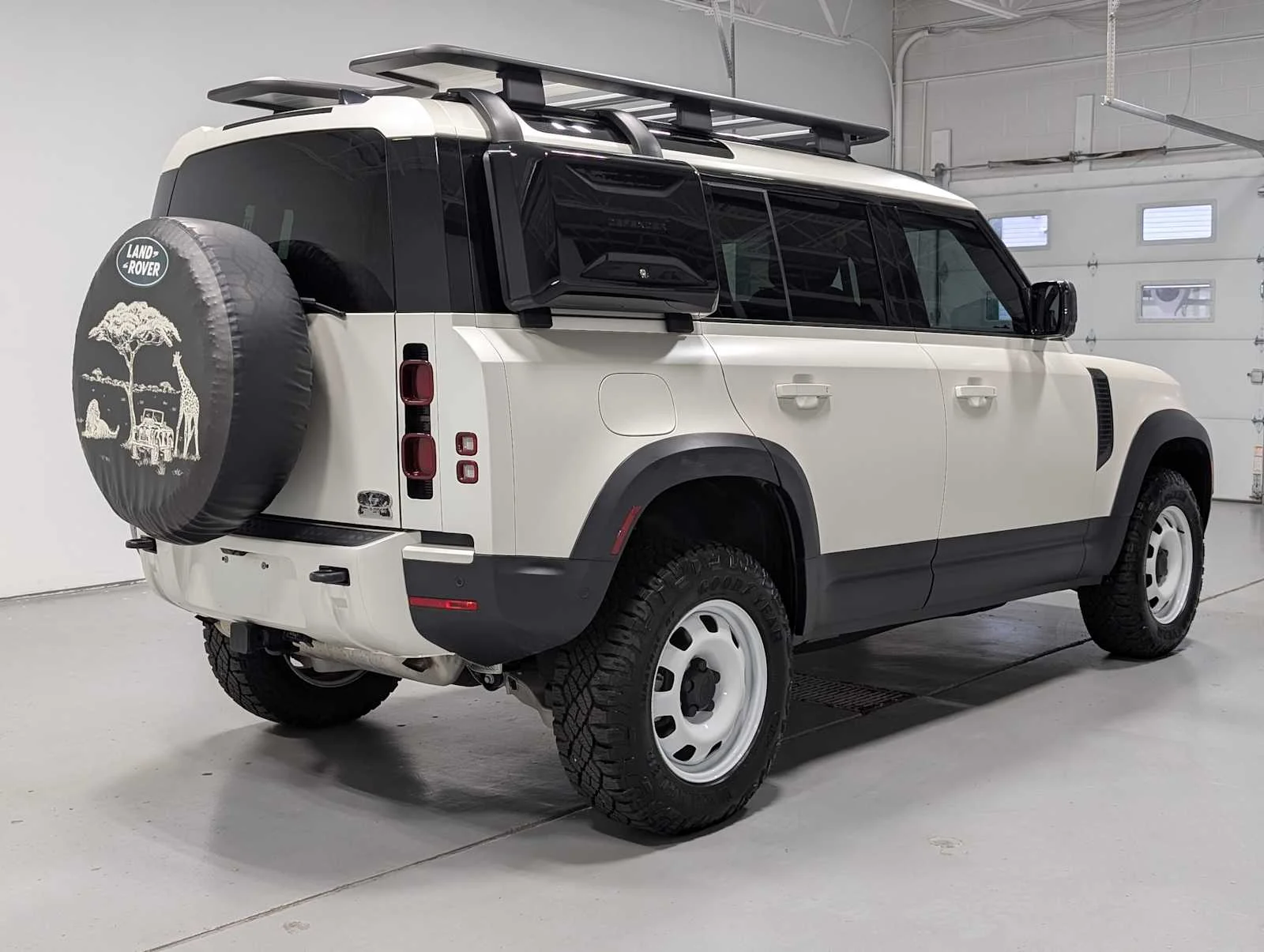 Used 2024 Pearl White satin exterior wrap Land Rover S image 8