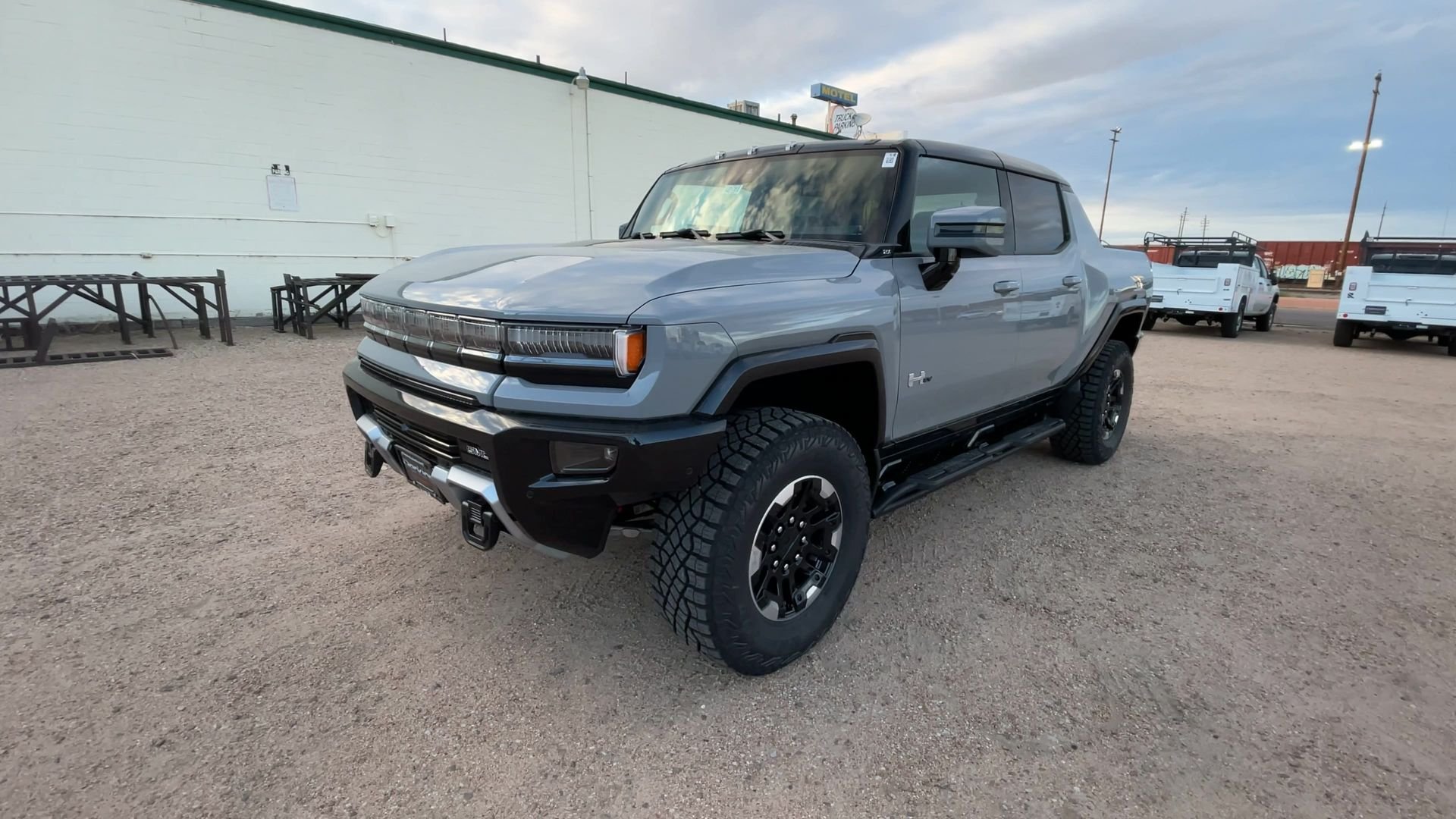 2025 GMC HUMMER EV 2X - Photo 32