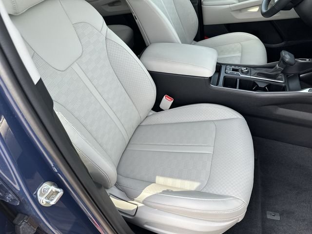 Used 2026 Black Kia S image 27