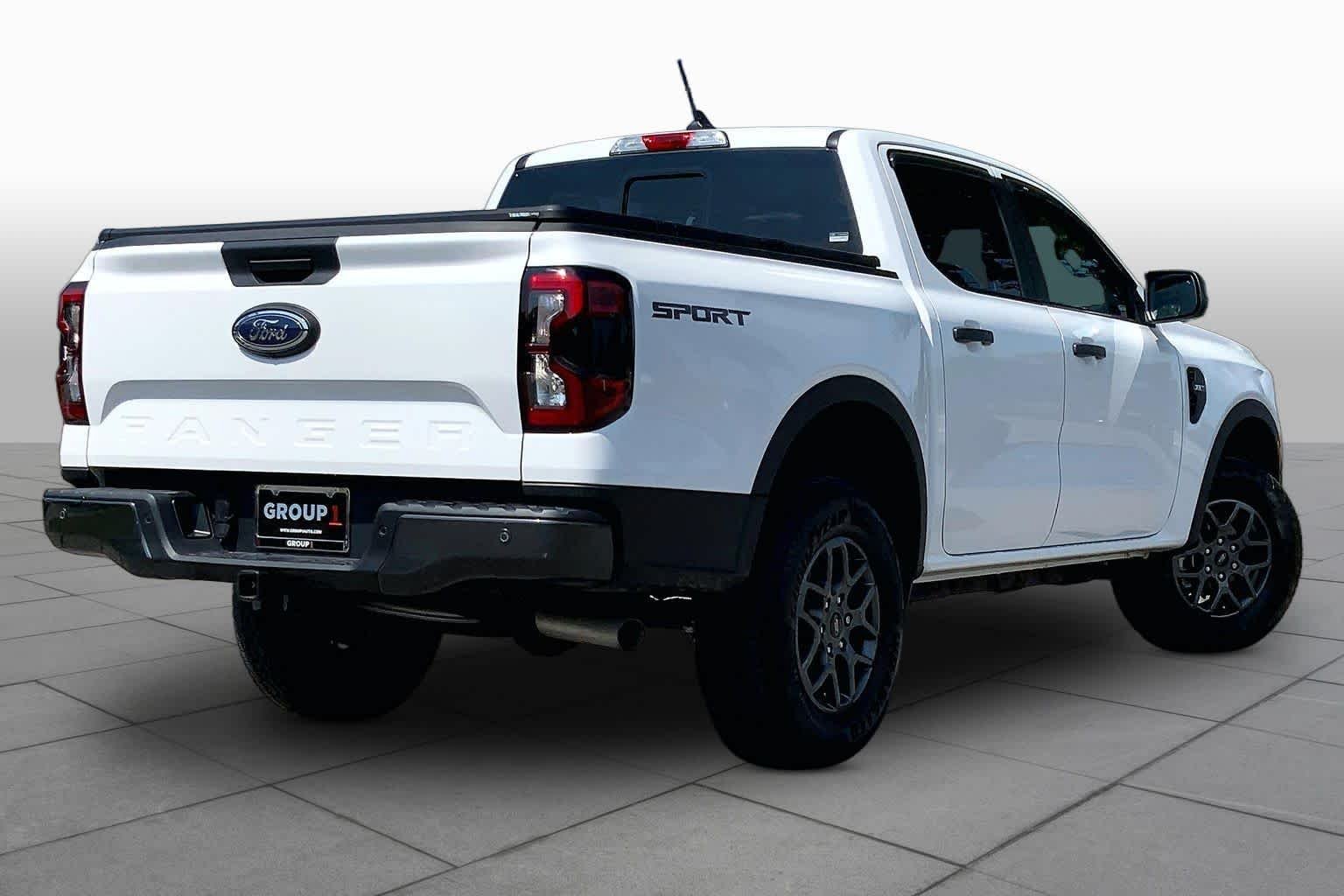 Used 2025 Oxford White Ford XLT image 13