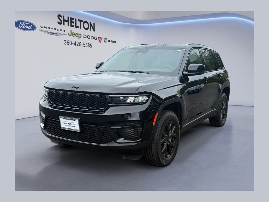 Used 2024 Diamond Black Jeep Altitude X image 1