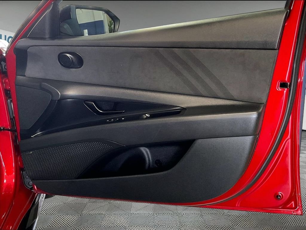 Used 2025 Red Hyundai Base image 12