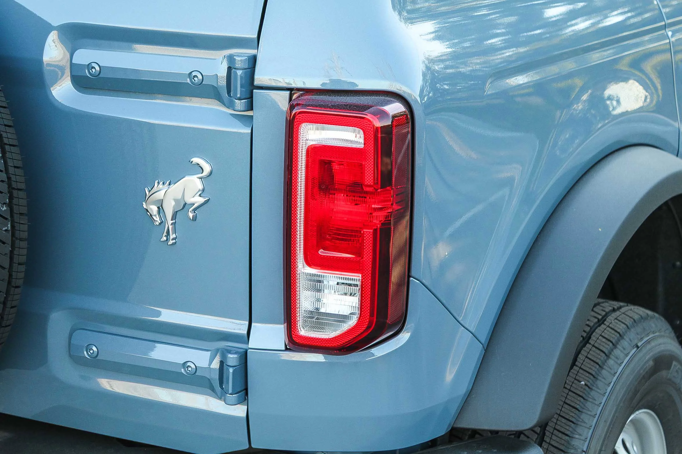New 2025 Azure Gray Metallic Tri-Coat Ford Base image 9