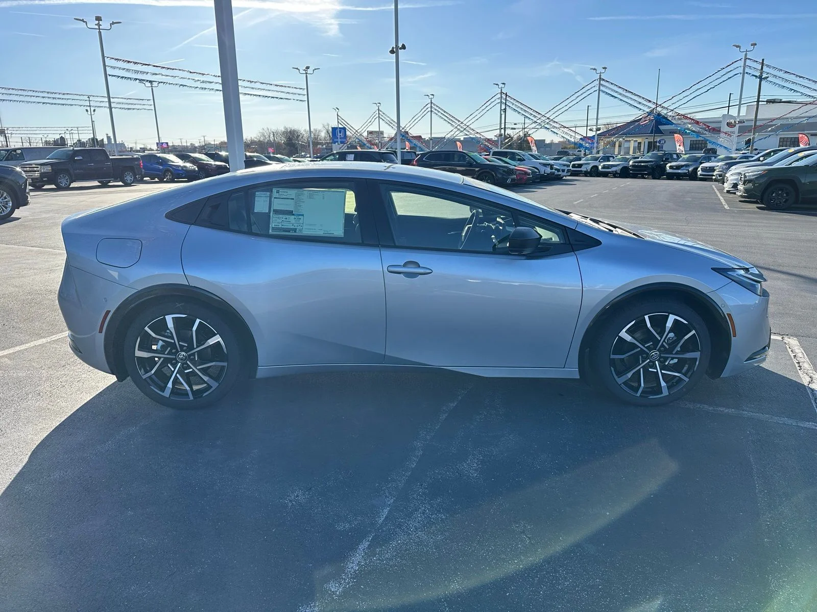 2026 Toyota Prius Plug-in Hybrid XSE Premium - Photo 6