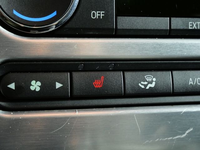 Used 2009 Gray Ford Limited image 26