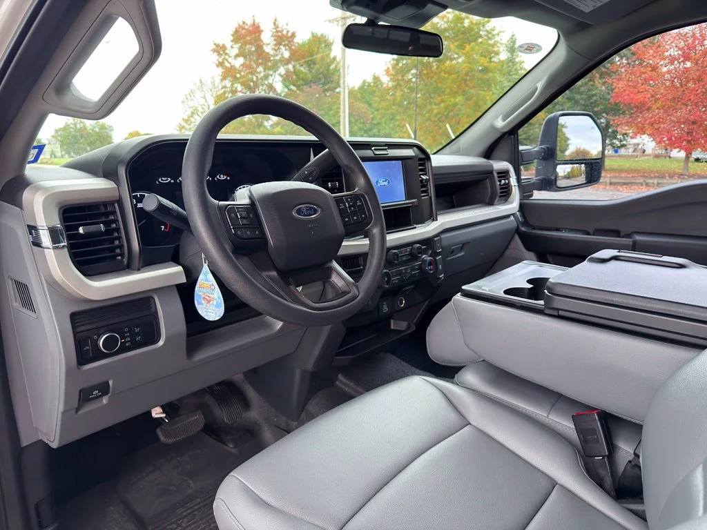 Used 2026 White Ford XL image 21