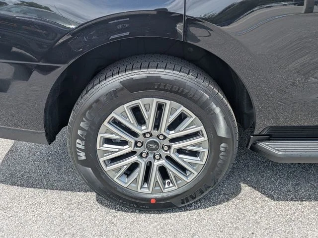 New 2026 Agate Black Metallic Ford Platinum® image 11