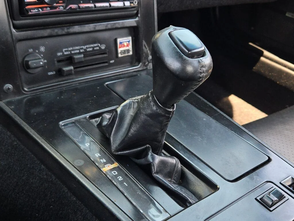 Used 1986 Black Chevrolet Base image 18