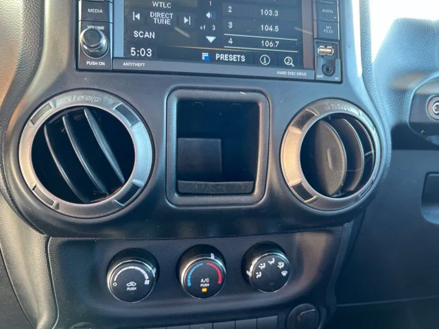 Used 2014 Gray Jeep Unlimited Sport image 16