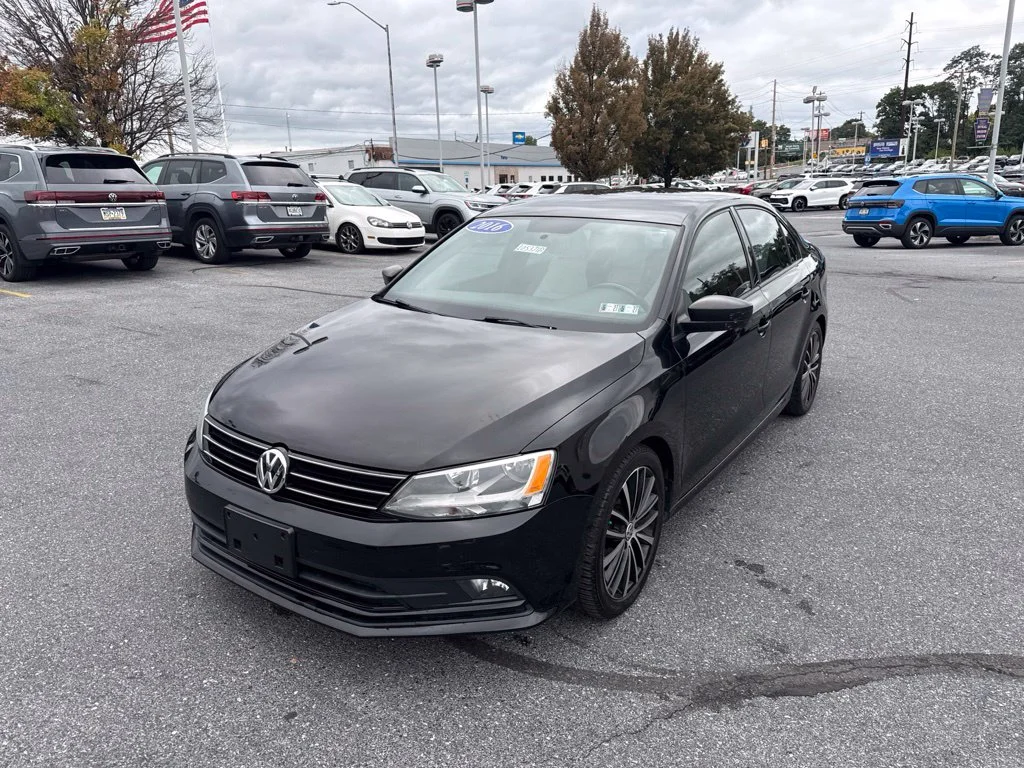 Used 2016 Black Uni Volkswagen 1.8T Sport image 6