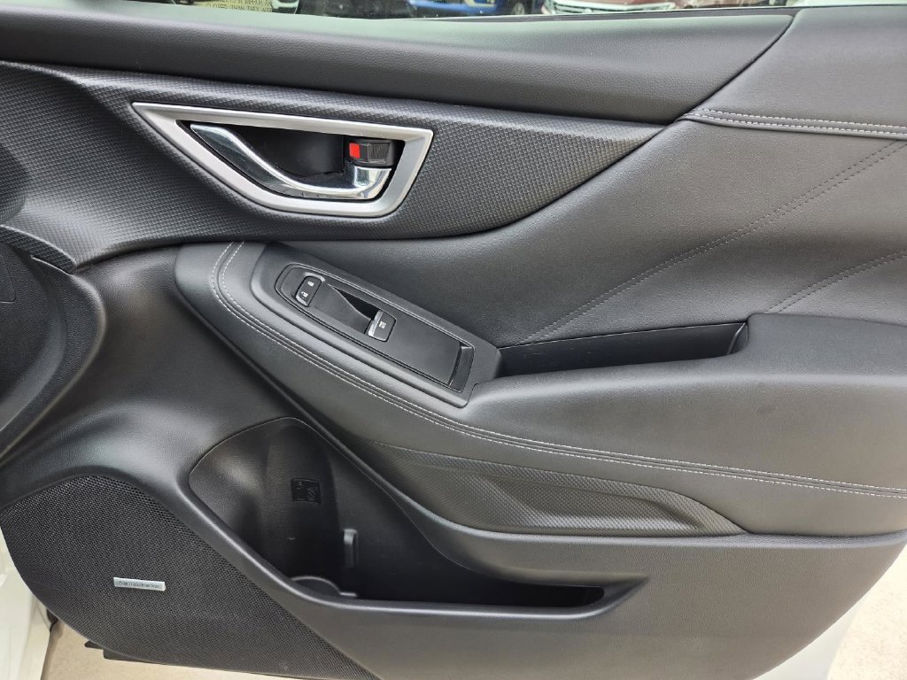 Used 2019 White Subaru Limited image 6