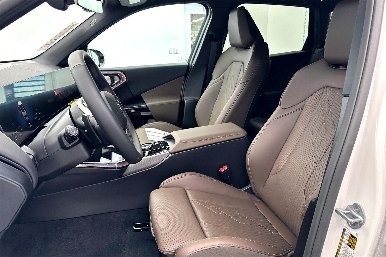 New 2026 Mineral White Metallic BMW 30 xDrive image 12