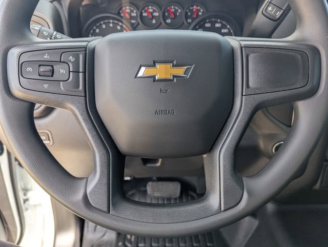 New 2026 Summit White Chevrolet WT image 11
