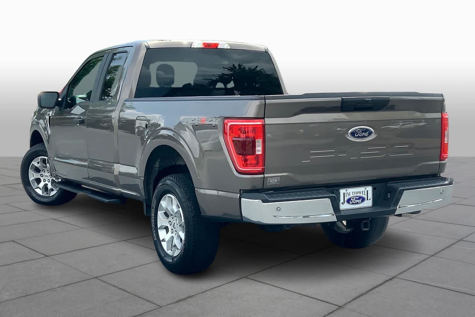 Used 2021 Stone Gray Metallic Ford XLT image 12