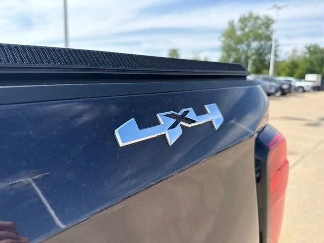 Used 2022 Titanium Rush Metallic GMC Elevation image 56