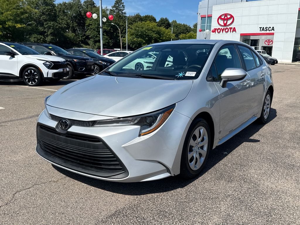 Used 2024 Silver Toyota LE image 3