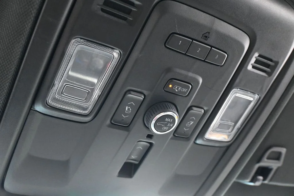 Used 2023 Midnight Blue Metallic Chevrolet High Country image 33