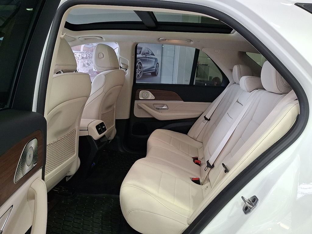 Certified Used 2026 Polar White Mercedes-Benz GLE 350 image 9