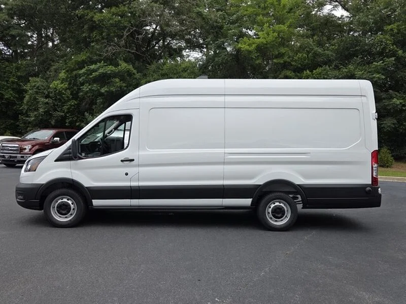 New 2026 Oxford White Ford Cargo Van image 5
