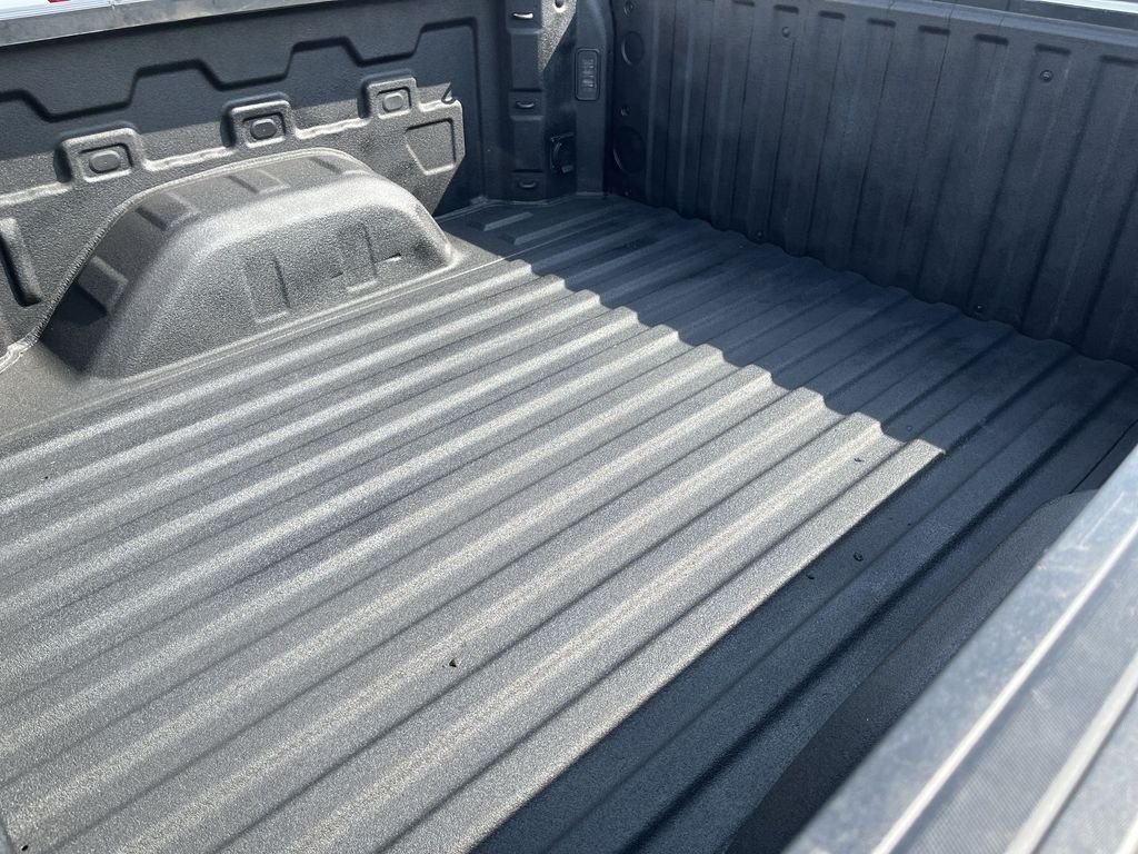 Used 2021 Blue Chevrolet Custom image 21